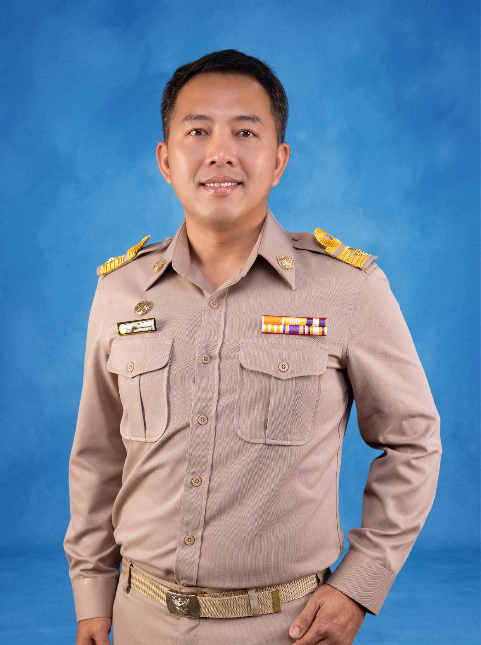 นายกฤตย์พงษ์ เลิศรัศมีมาลา